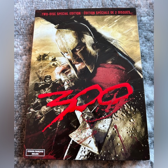 Batman, Hellboy, Watchmen & 300 DVDs - Picture 12 of 15